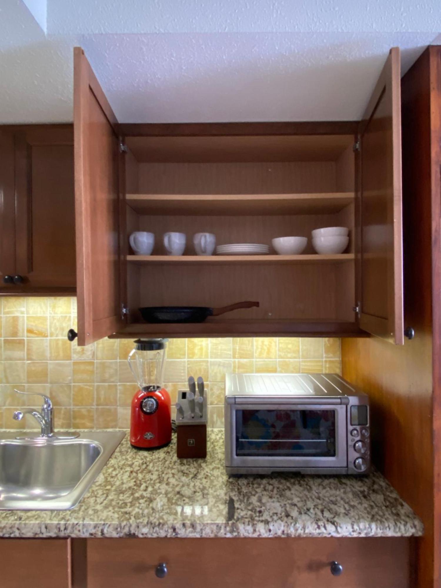 Cozy Studio With Free Parking In Waikiki Honolulu Exterior photo