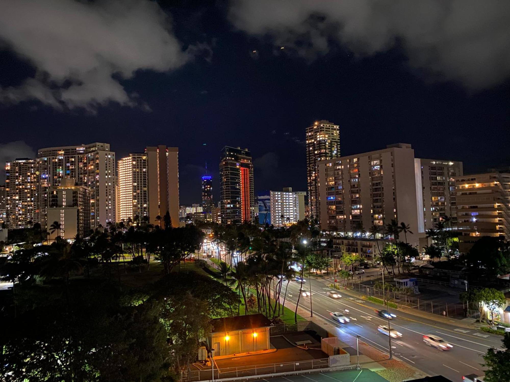 Cozy Studio With Free Parking In Waikiki Honolulu Exterior photo