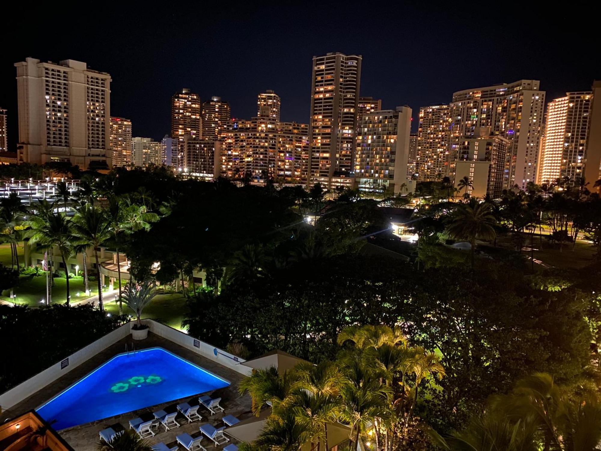 Cozy Studio With Free Parking In Waikiki Honolulu Exterior photo